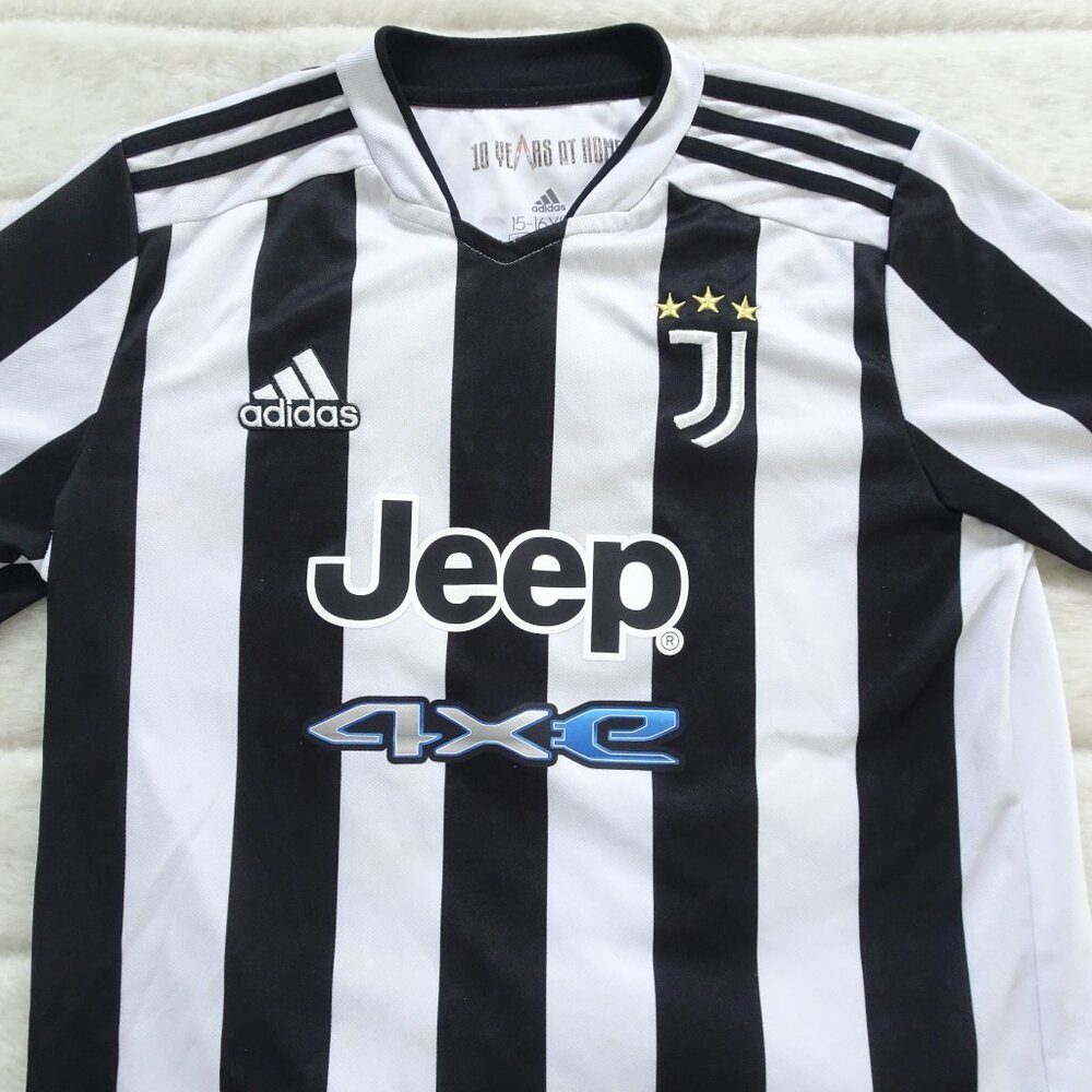 Adidas #7 Cristiano Ronaldo 21-22 Home Jersey 15-16 Yrs XL - Picture 2 of 9